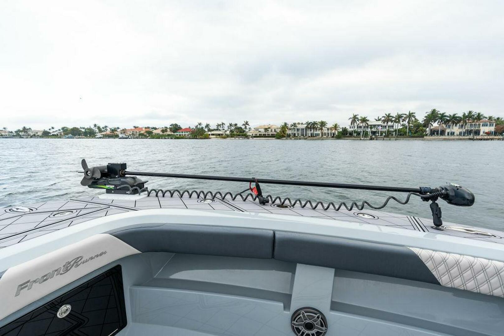 2020 Front Runner 39 CC - Image 25