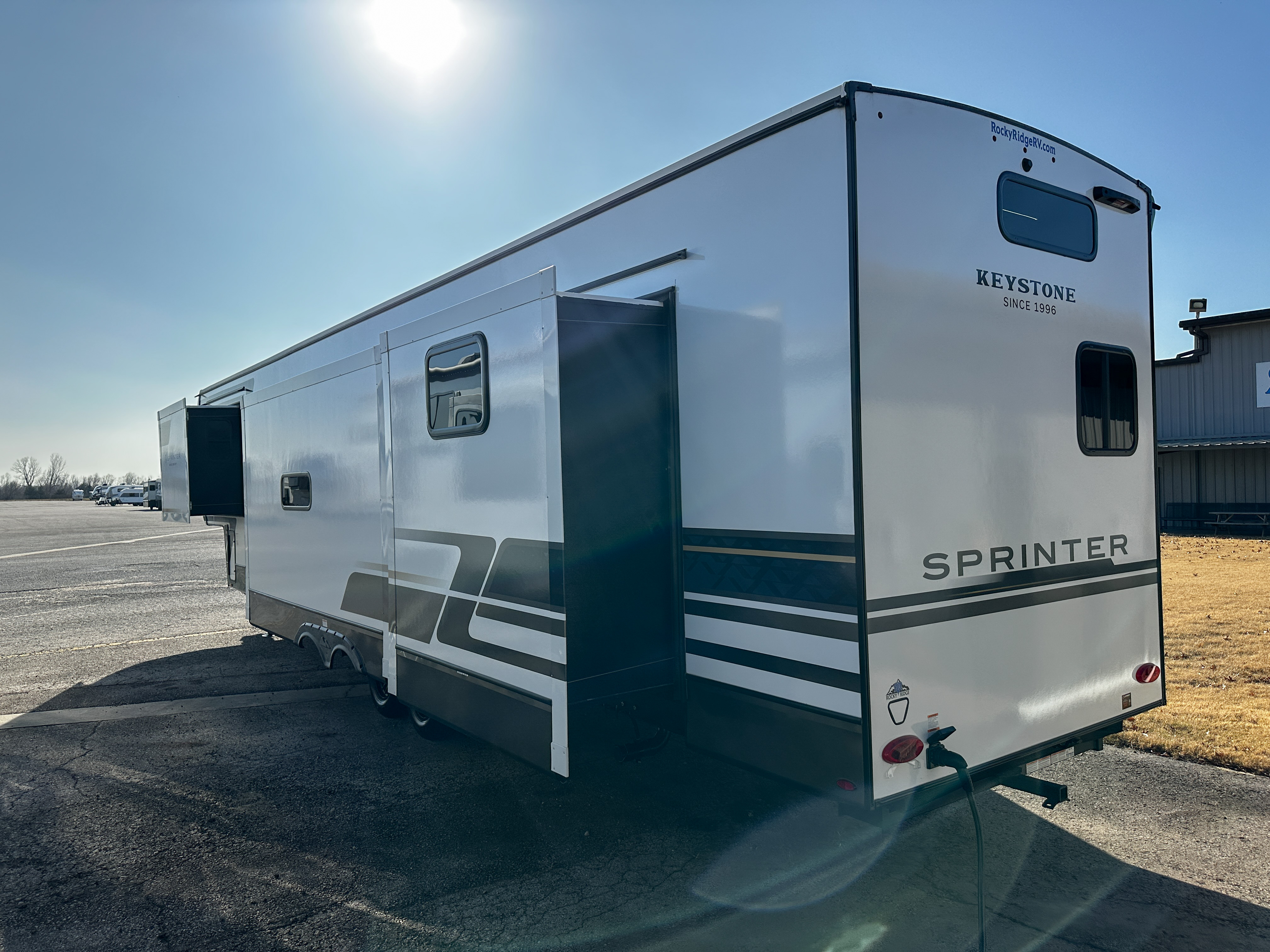 2026 Keystone Sprinter 3900DBL - Image 5
