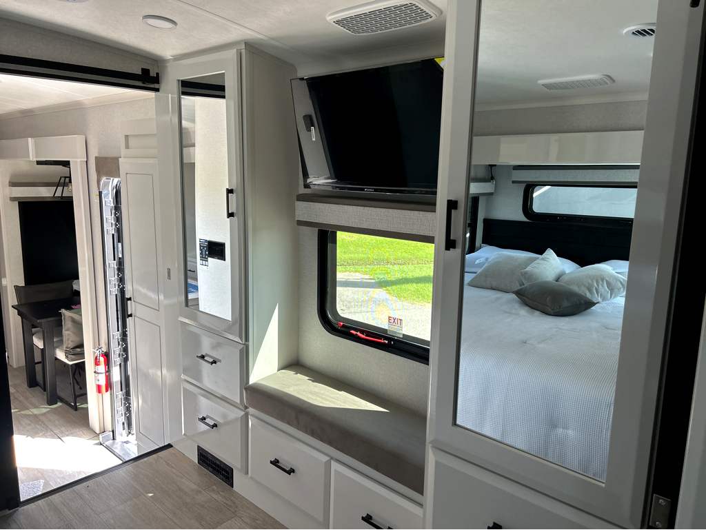2026 JAYCO PINNACLE 39FLOK - Image 18