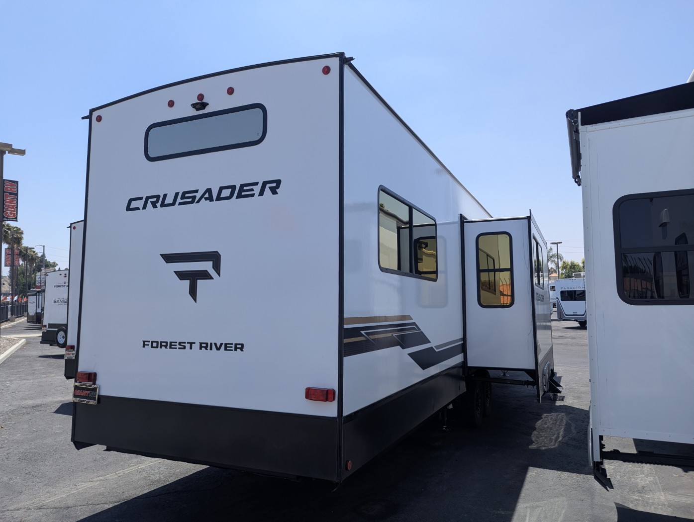 2026 Forest River CRUSADER 2SUITE - Image 5