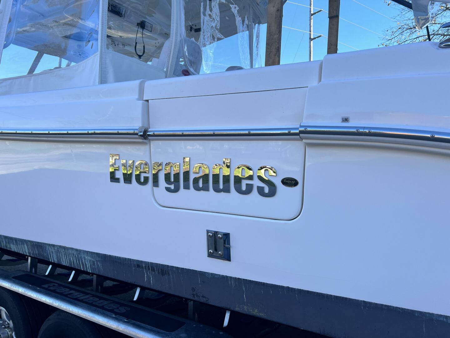 2012 Everglades 350 LX - Image 81