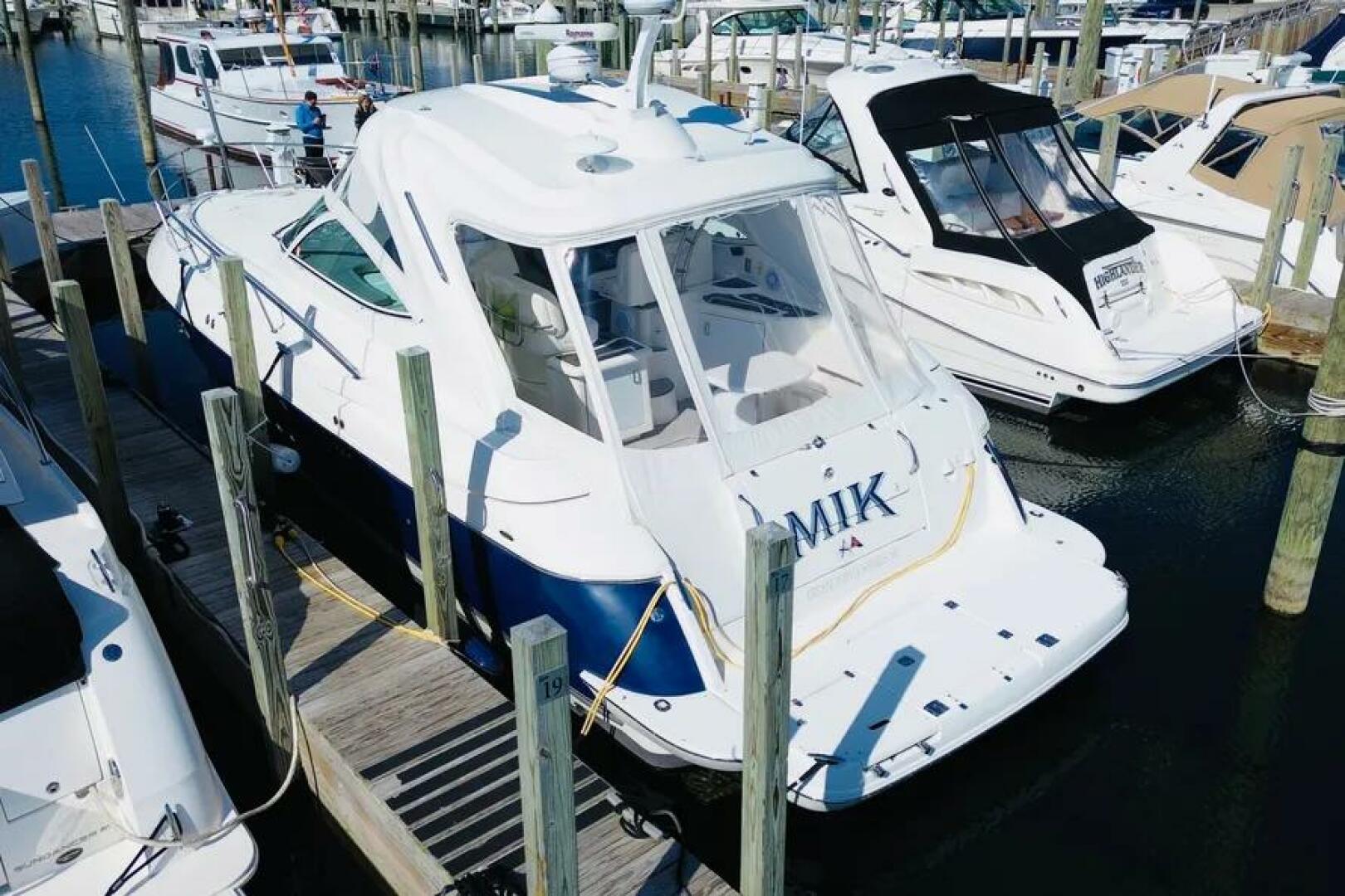 2006 Cruisers Yachts 420 Express - Image 6
