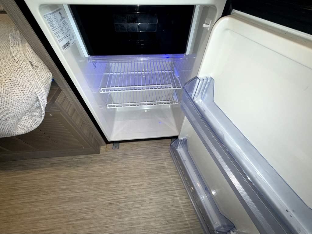 2025 ENTEGRA COACH ETHOS 20T - Image 27