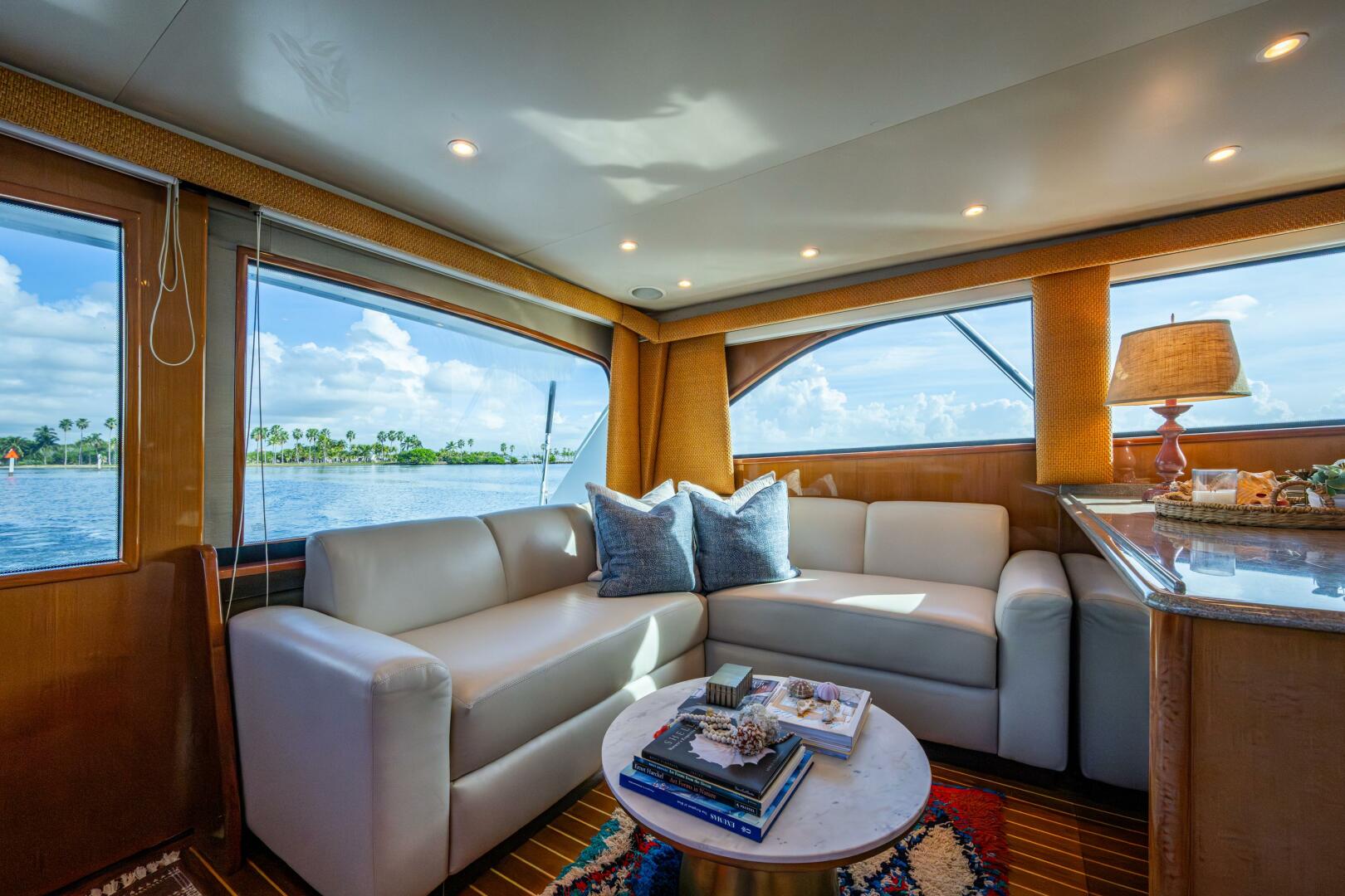 2004 Viking 48 Convertible - Image 7