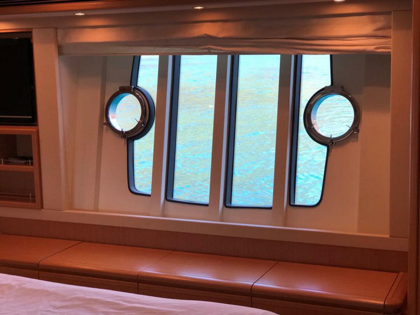 2008 Ferretti Yachts 830 - Image 20