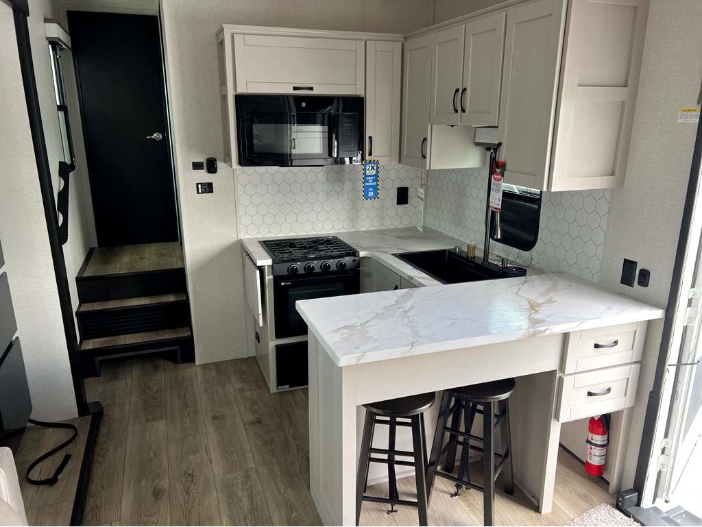 2026 JAYCO SEISMIC 359 - Image 11