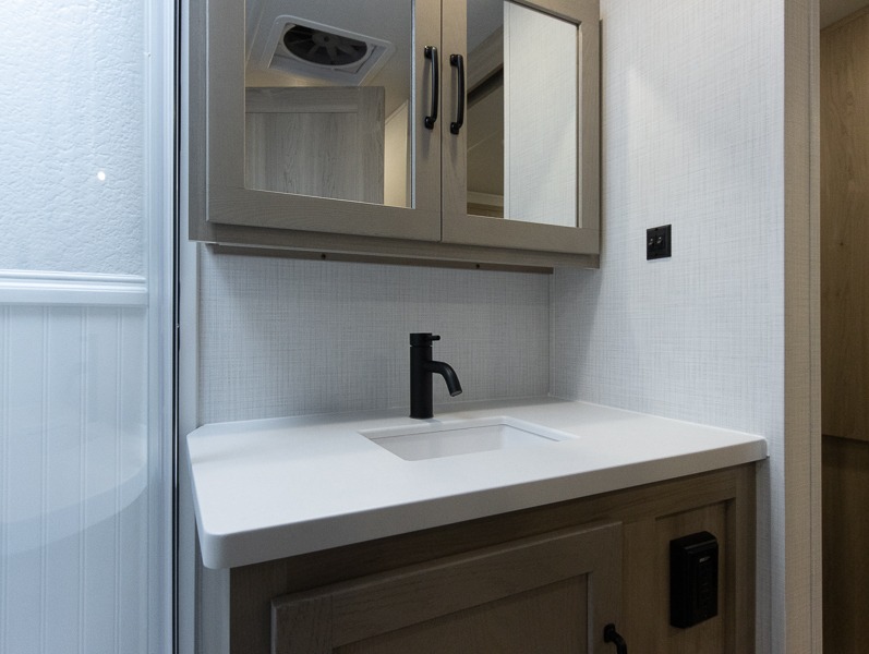 2025 Forest River Rockwood Mini Lite 2516S - Image 17
