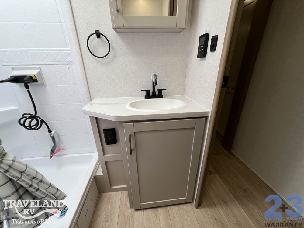 2027 Jayco Jay Feather SL 25RLSL - Image 32