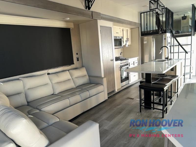 2025 COACHMEN CATALINA 42CONDO - Image 5