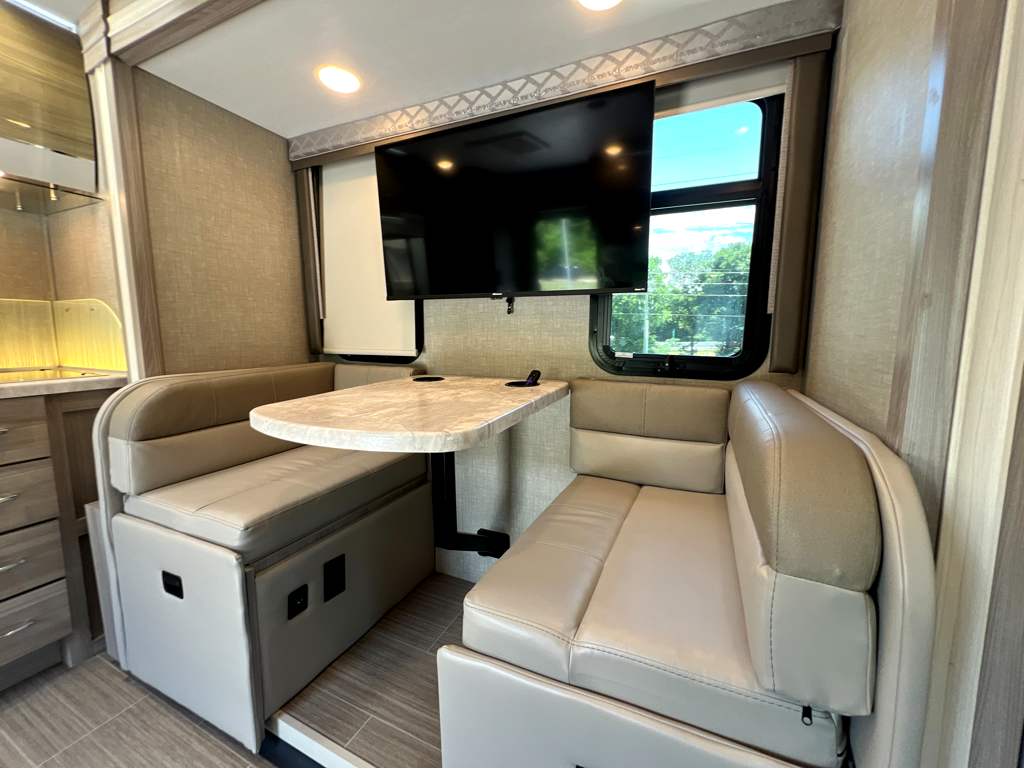 2022 THOR MOTOR COACH DELANO 24RW - Image 7