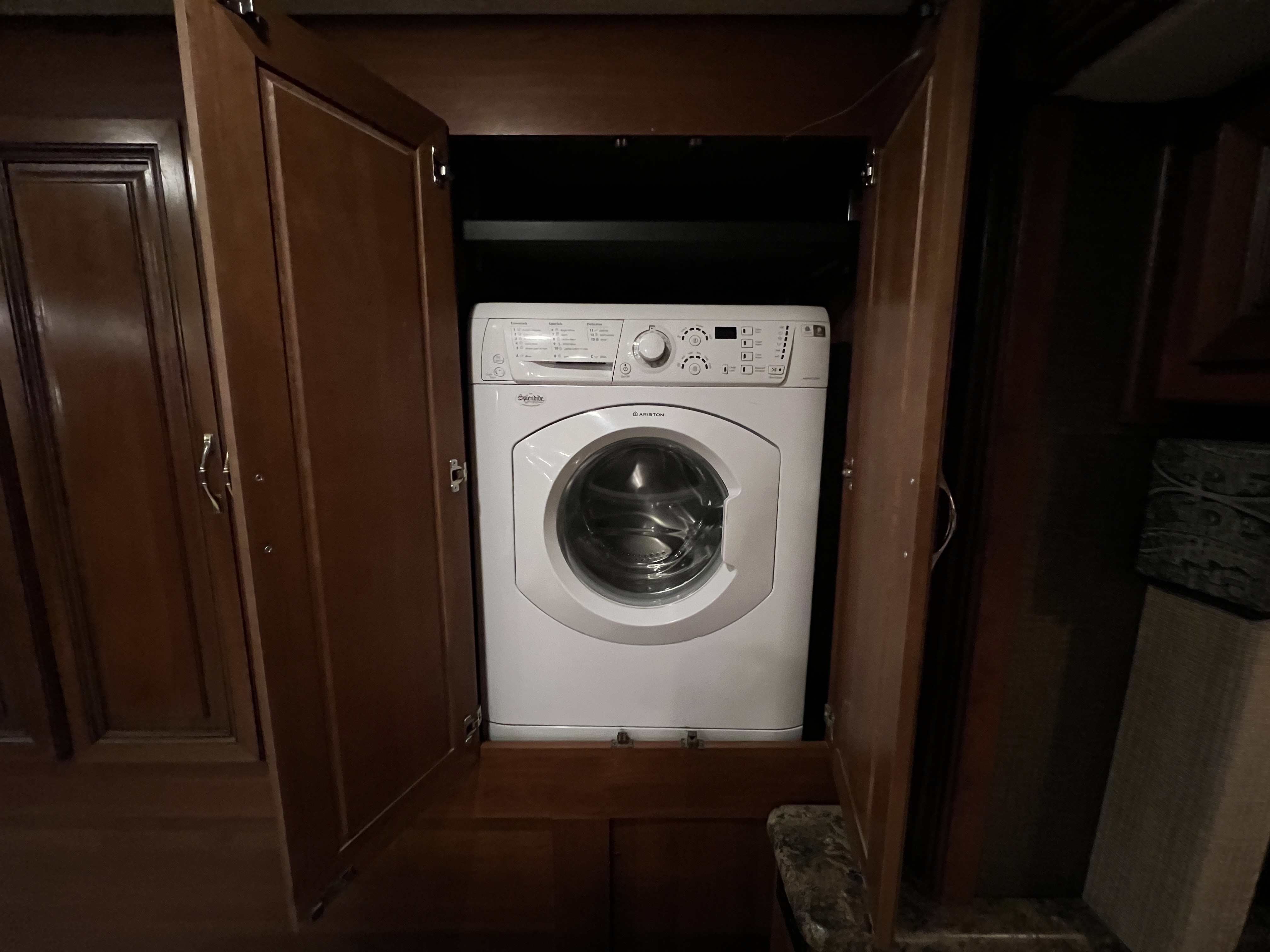 2015 Holiday Rambler Ambassador 38FST - Image 21