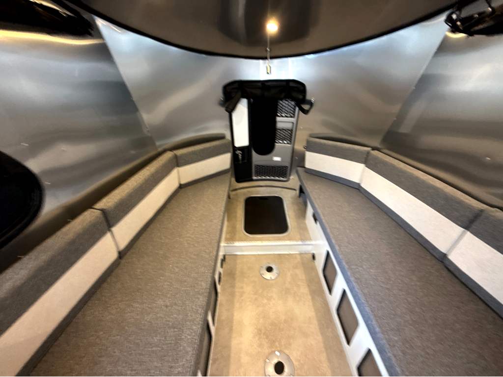 2026 AIRSTREAM Basecamp 20XE - Image 9