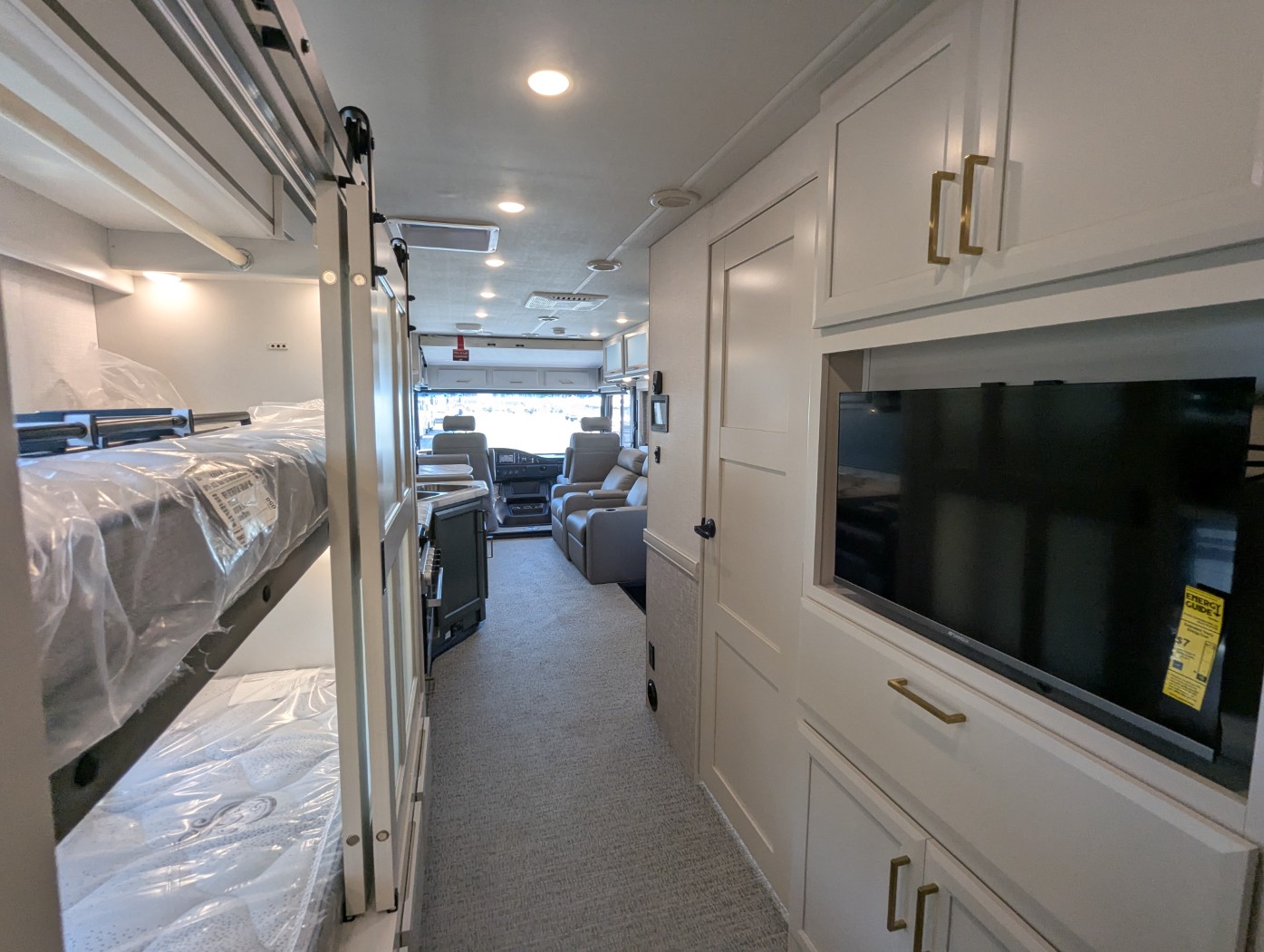 2026 Holiday Rambler Admiral 34J - Image 41