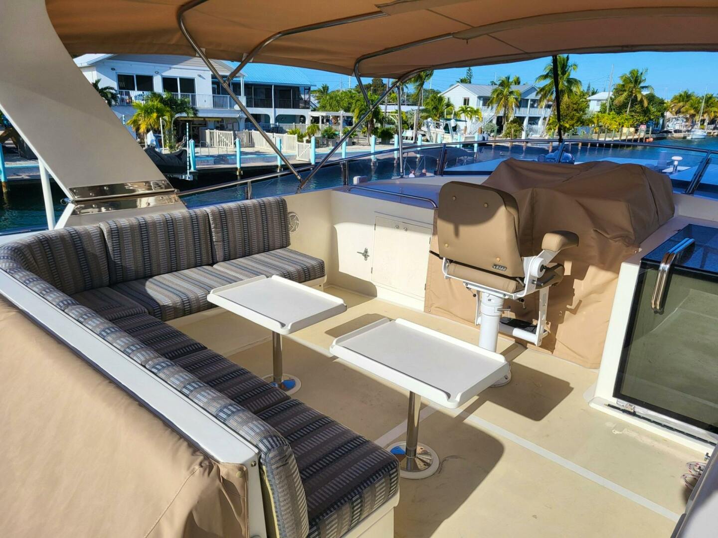 2000 Grand Alaskan 60 Pilothouse - Image 14