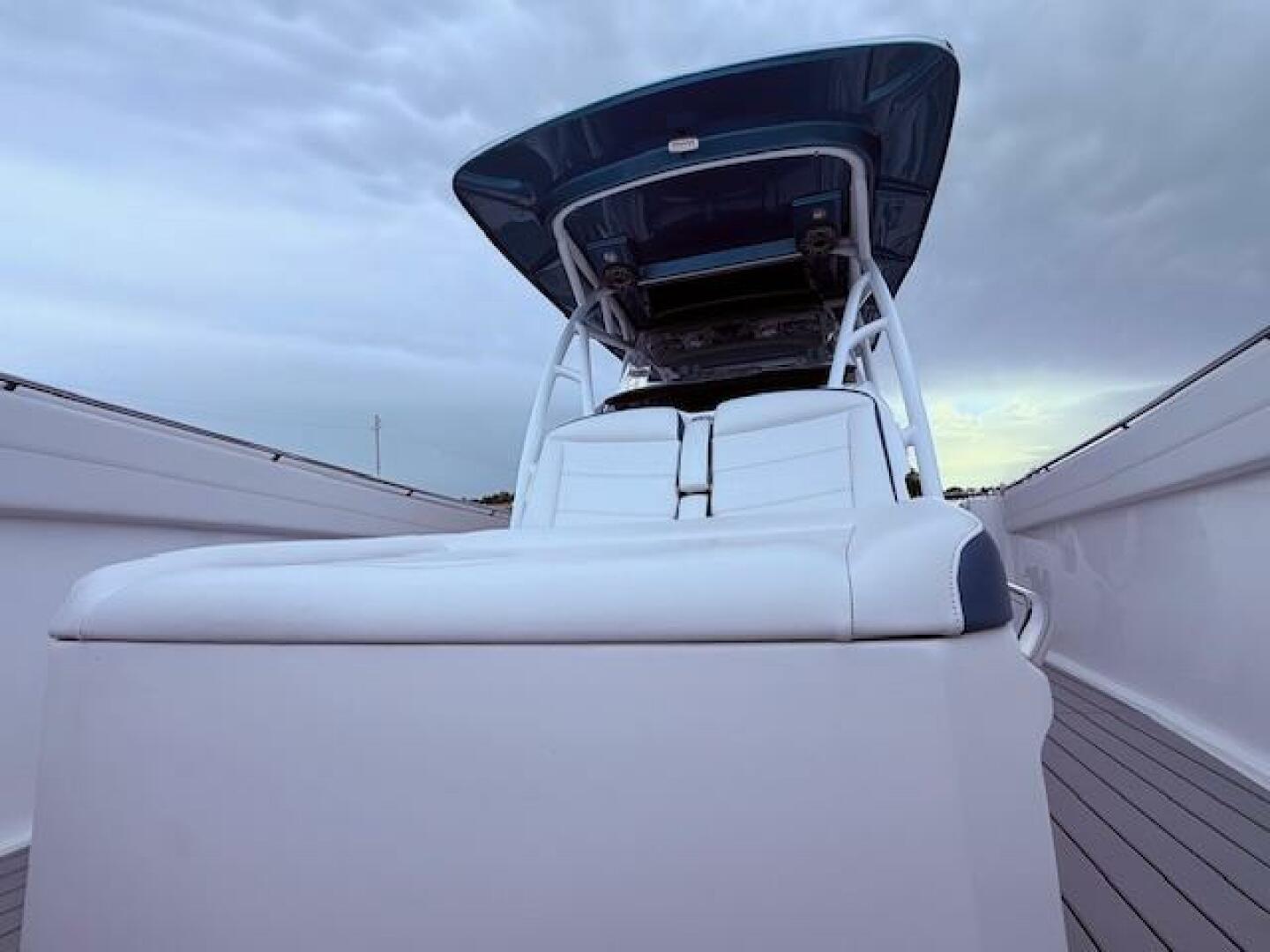2022 Nor-Tech 390 Sport Center Console - Image 30