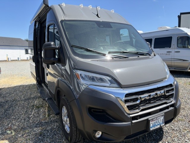 2025 Thor Motor Coach Rize 18G - Image 1