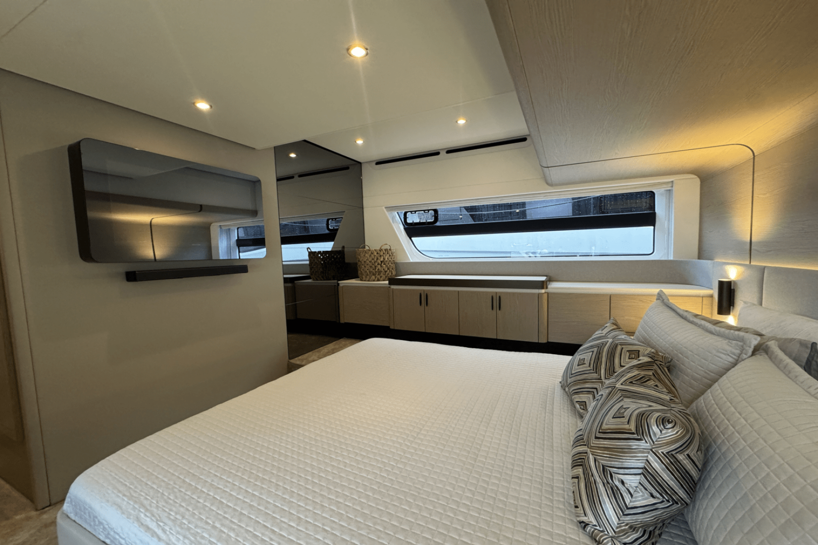 2023 Azimut Azimut 53 FLY Base - Image 35