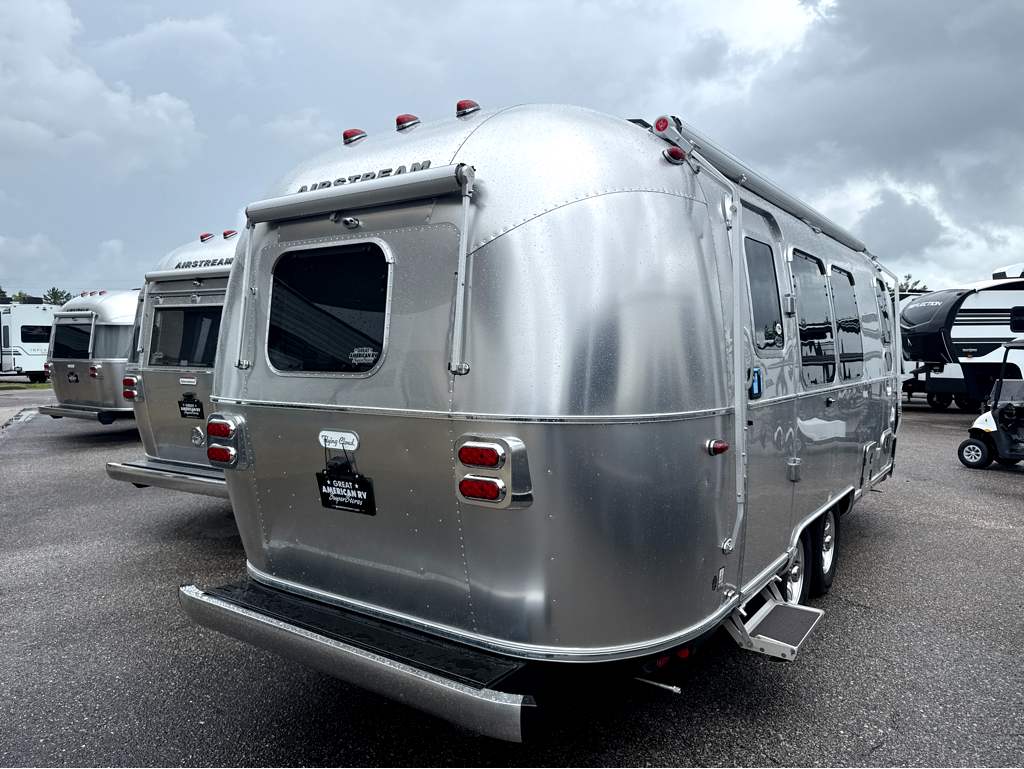 2026 AIRSTREAM FLYING CLOUD 23FBT - Image 4