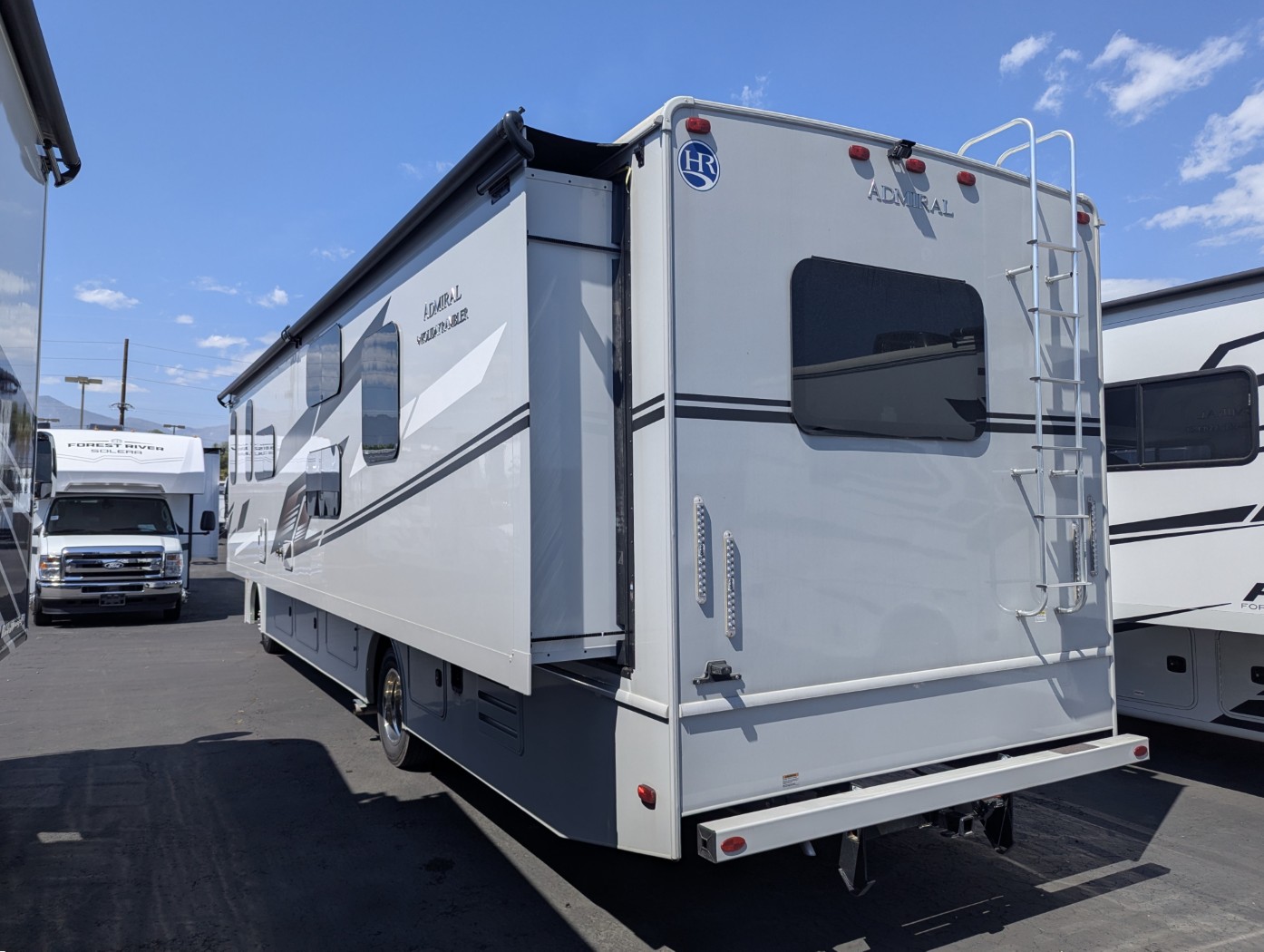 2026 Holiday Rambler Admiral 34J - Image 4
