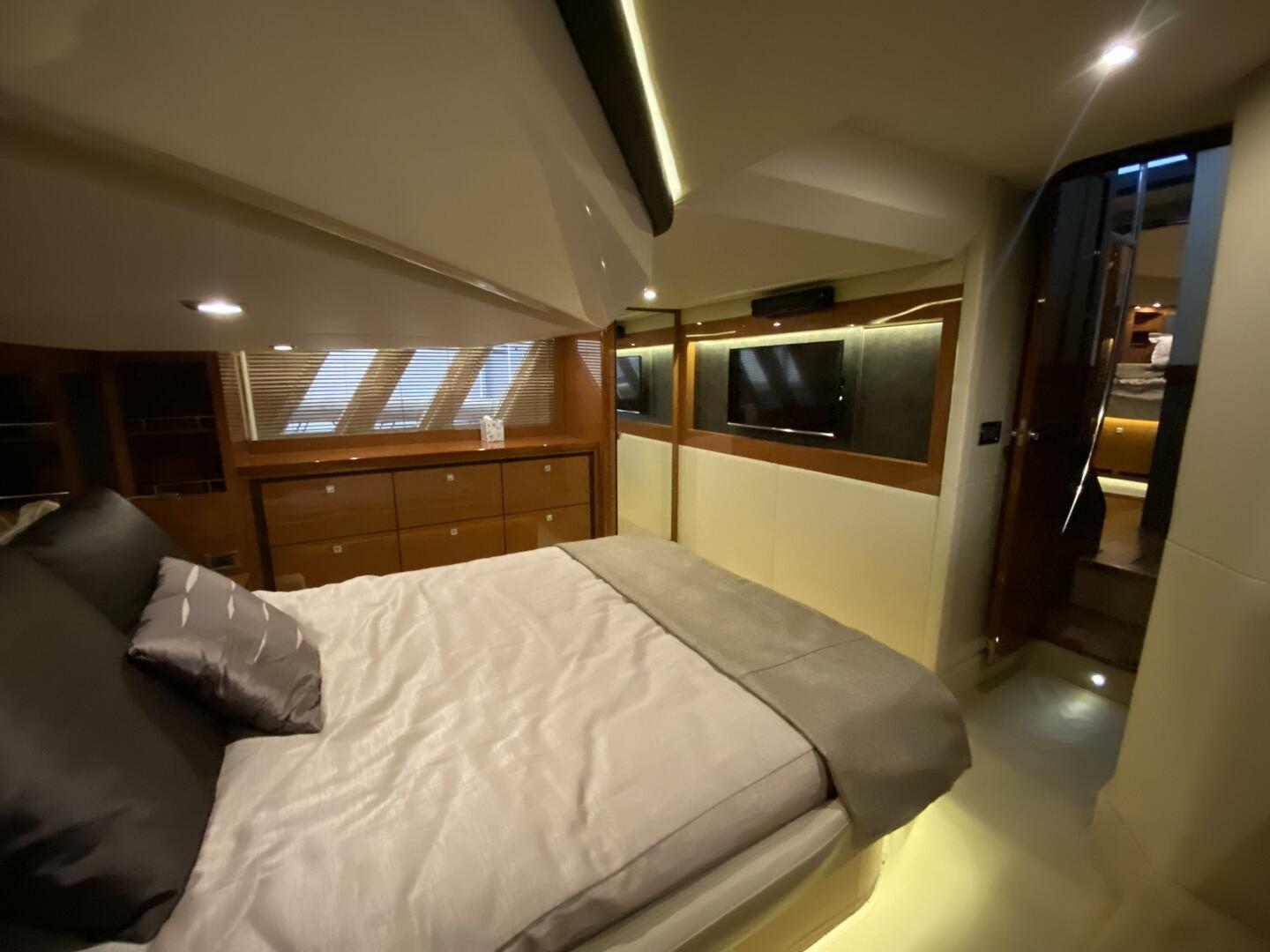 2016 Sea Ray 510 FLY - Image 30