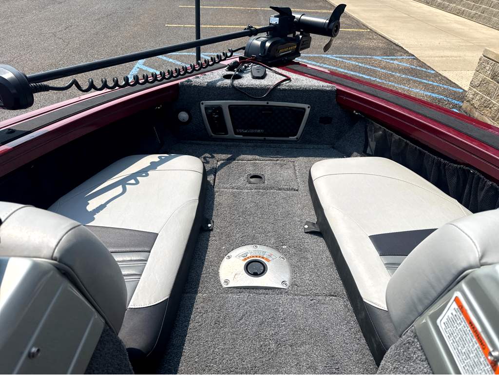 2018 Tracker Targa V18 - Image 21