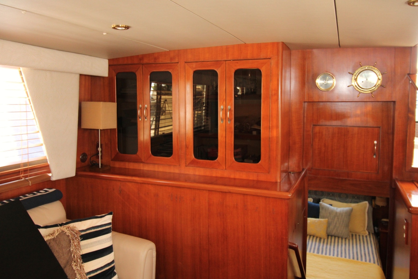 1995 Jefferson 52 Rivanna Cockpit MY - Image 7