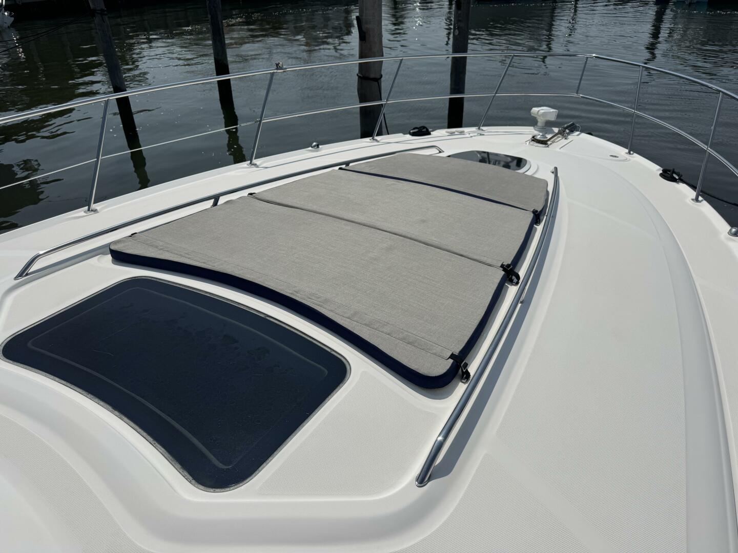 2003 Sea Ray 420 Sundancer - Image 36