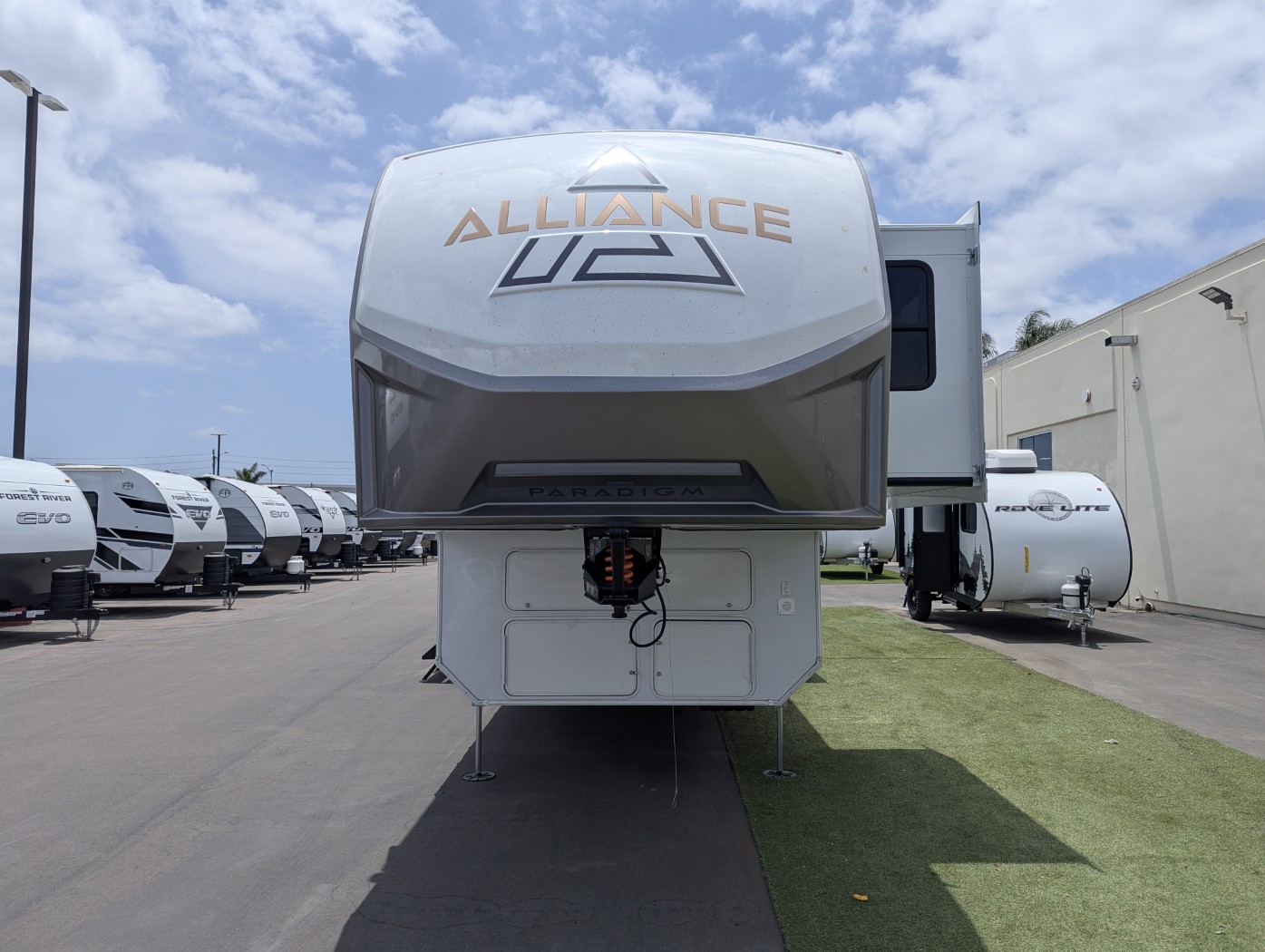 2025 Alliance RV Paradigm 375RD - Image 2