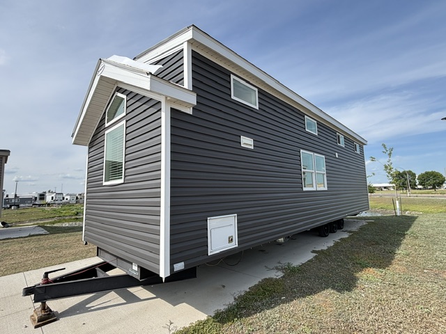 2026 Kropf Lakeside 8155 - Image 5