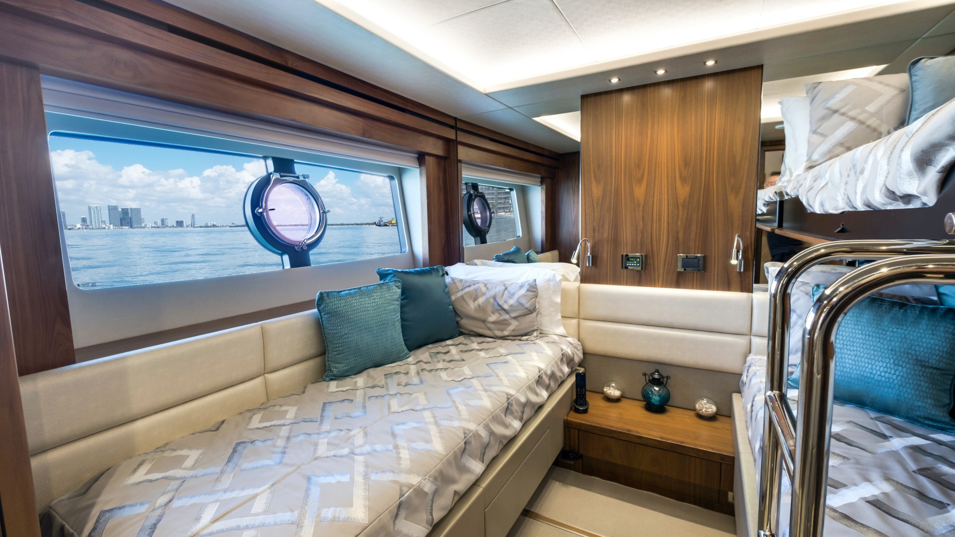 2018 Sunseeker 86 Yacht - Image 41