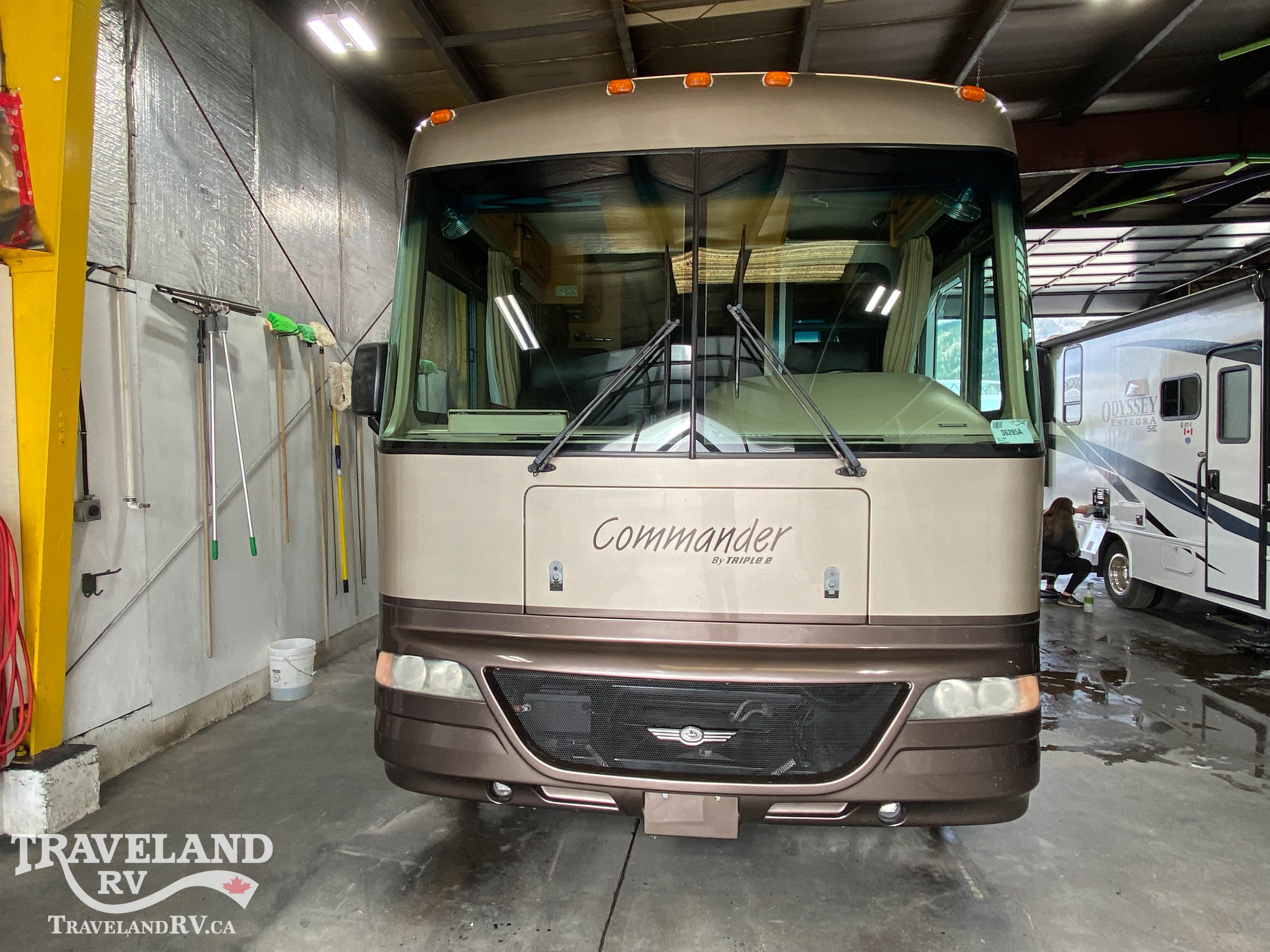 2006 TRIPLE E COMMANDER 3711 - Image 4