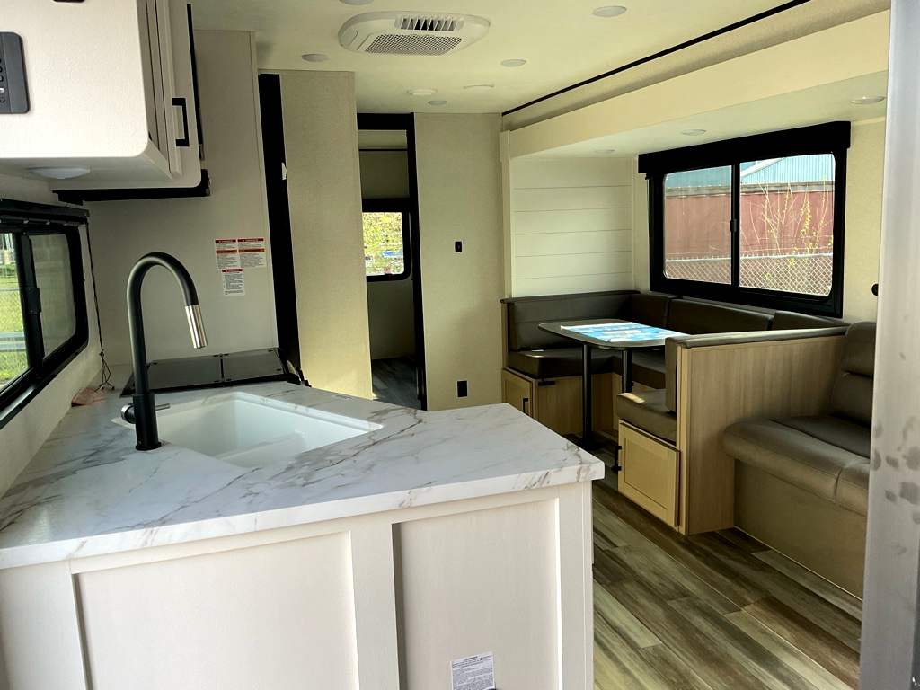 2026 JAYCO Jay Flight 325 BHT SLX - Image 5