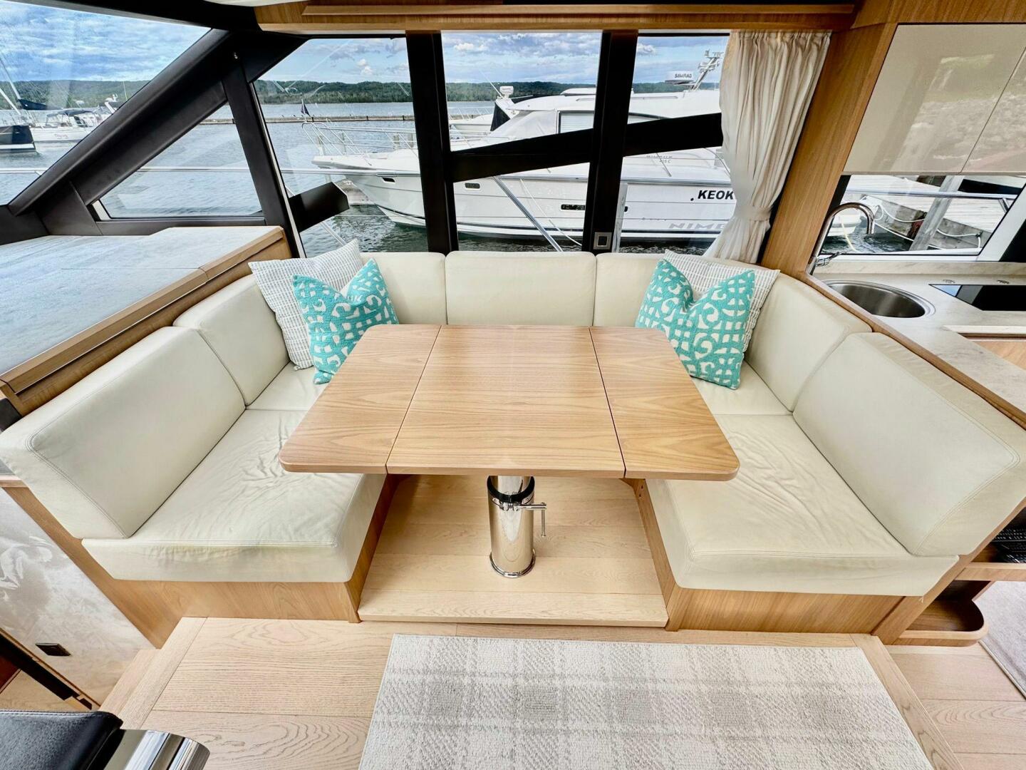 2016 Absolute 45 Sport Yacht - Image 45