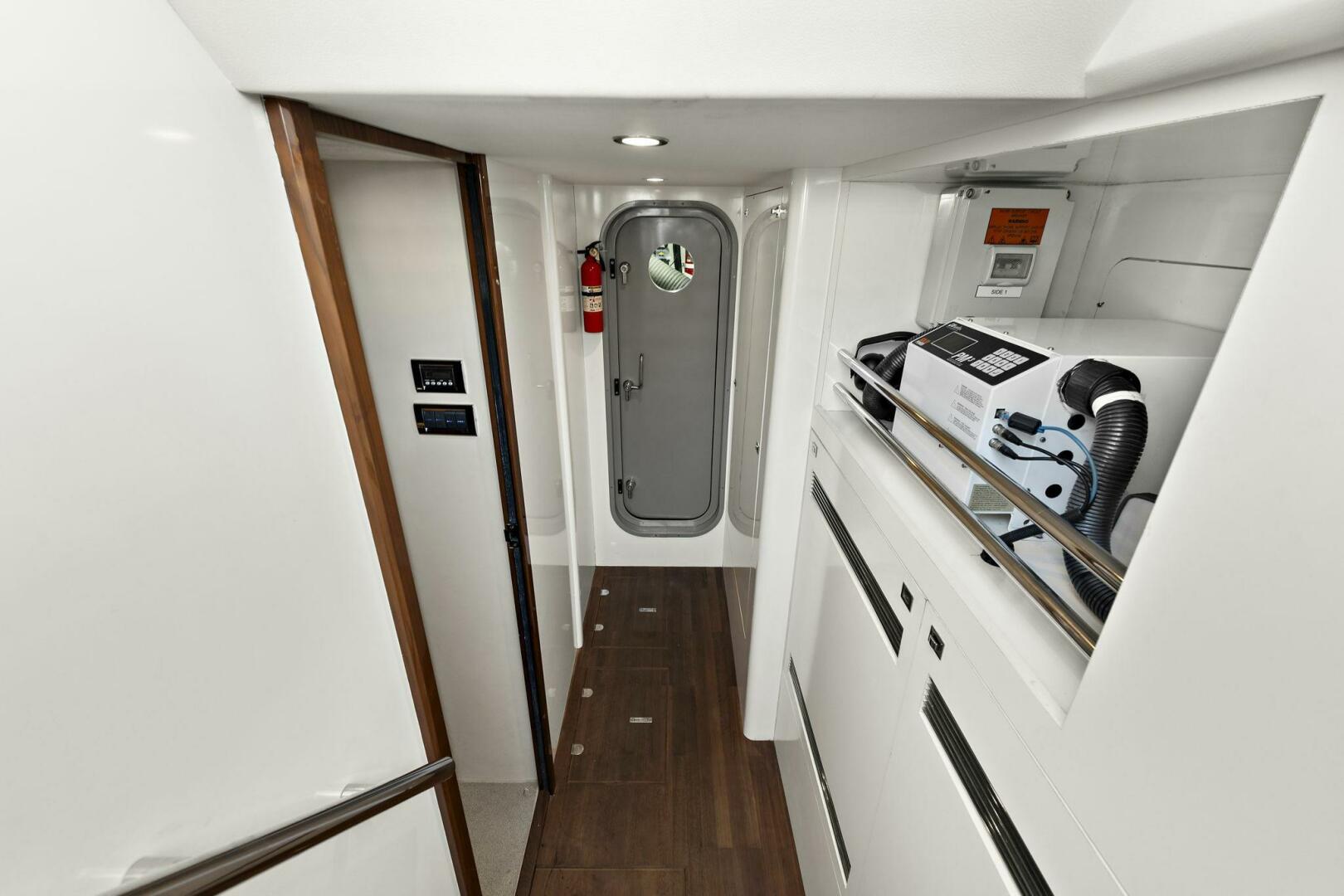 2015 Princess 72 Motoryacht - Image 36