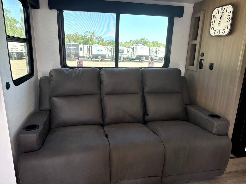 2027 JAYCO EAGLE 265FKDS - Image 14