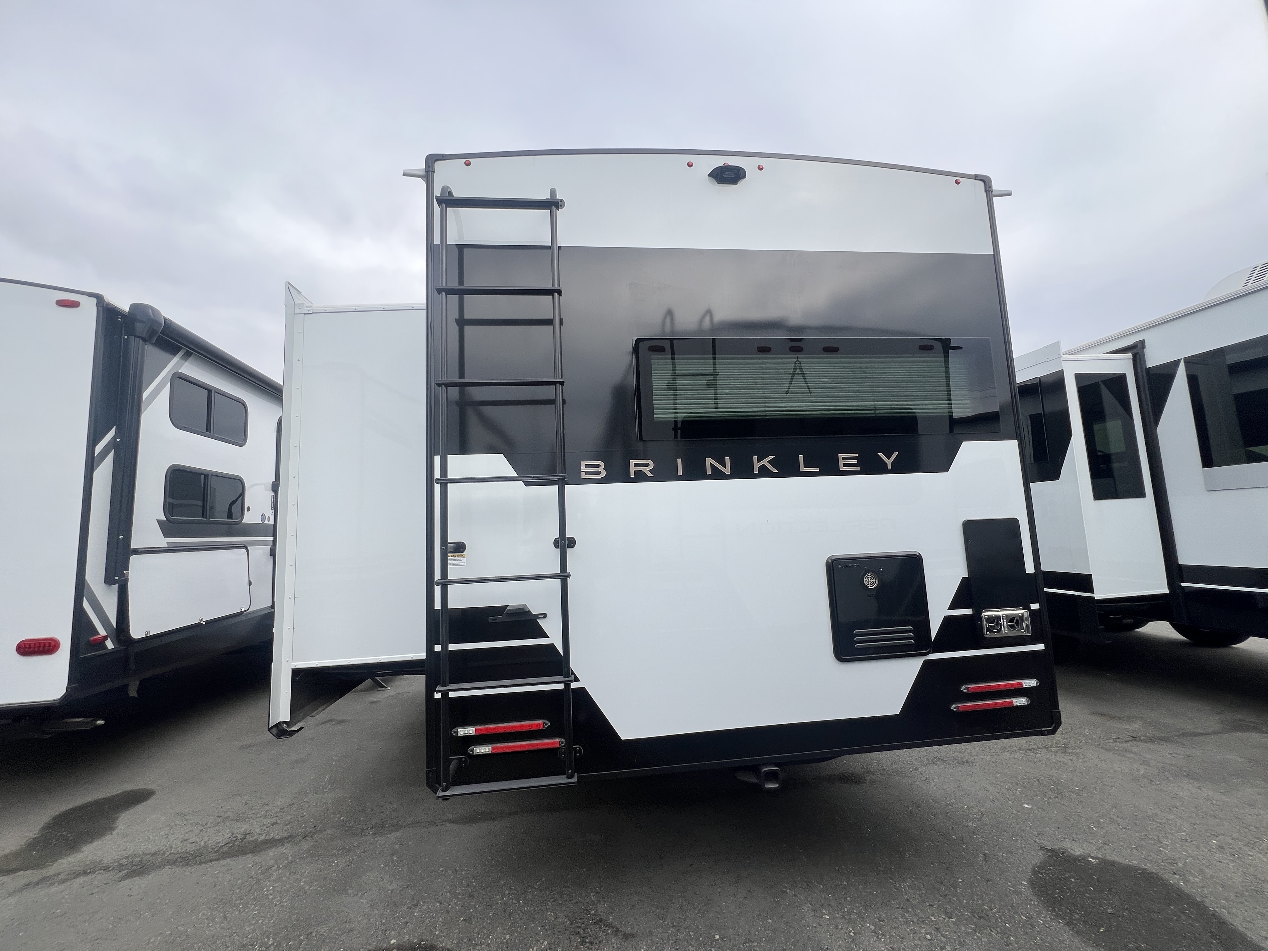2026 Brinkley RV Model I 275 - Image 7
