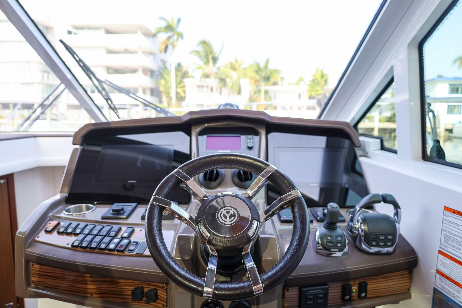 2014 Cruisers Yachts 45 Cantius - Image 52