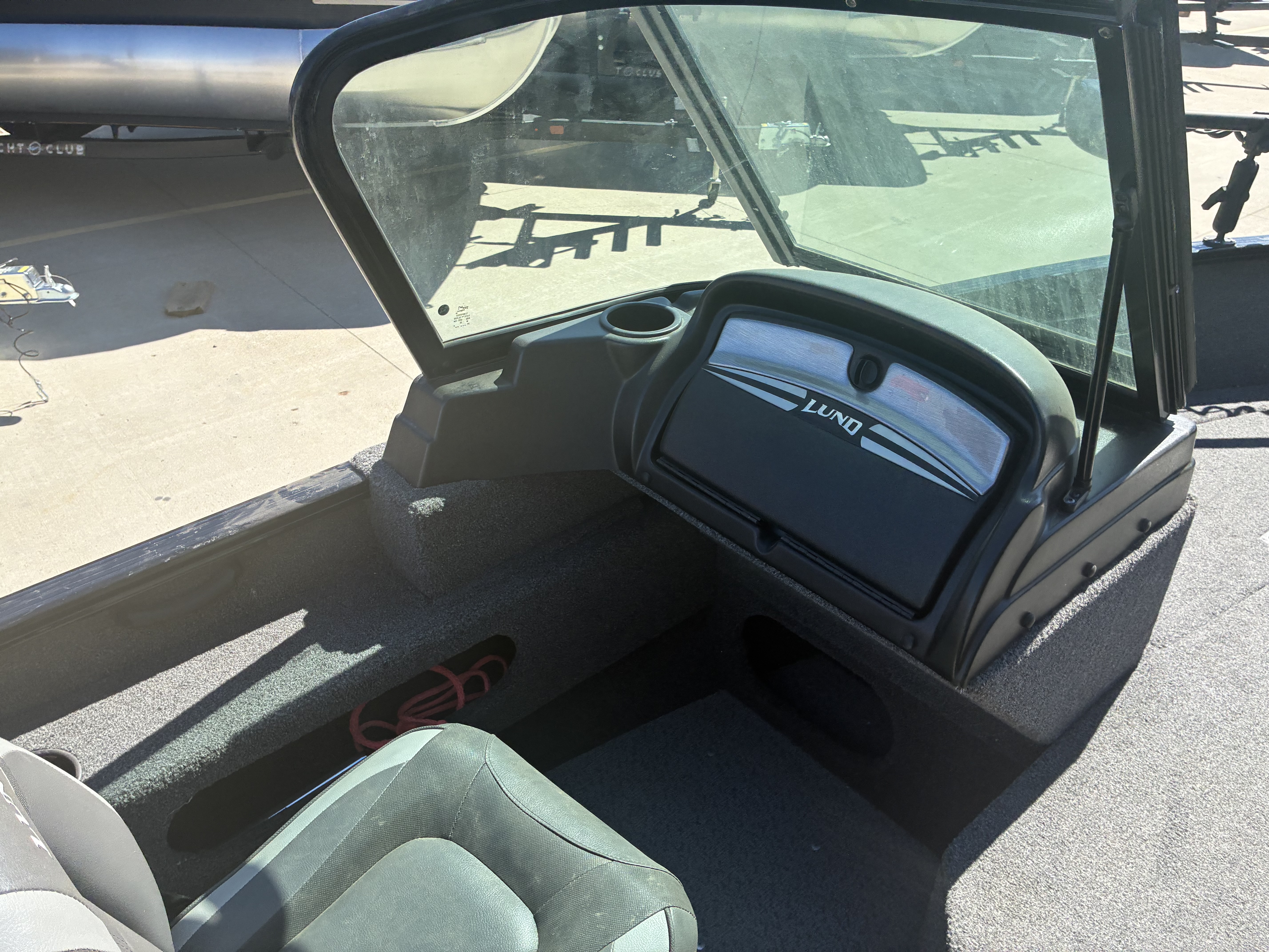 2022 Lund 1775 Adventurer Sport - Image 13
