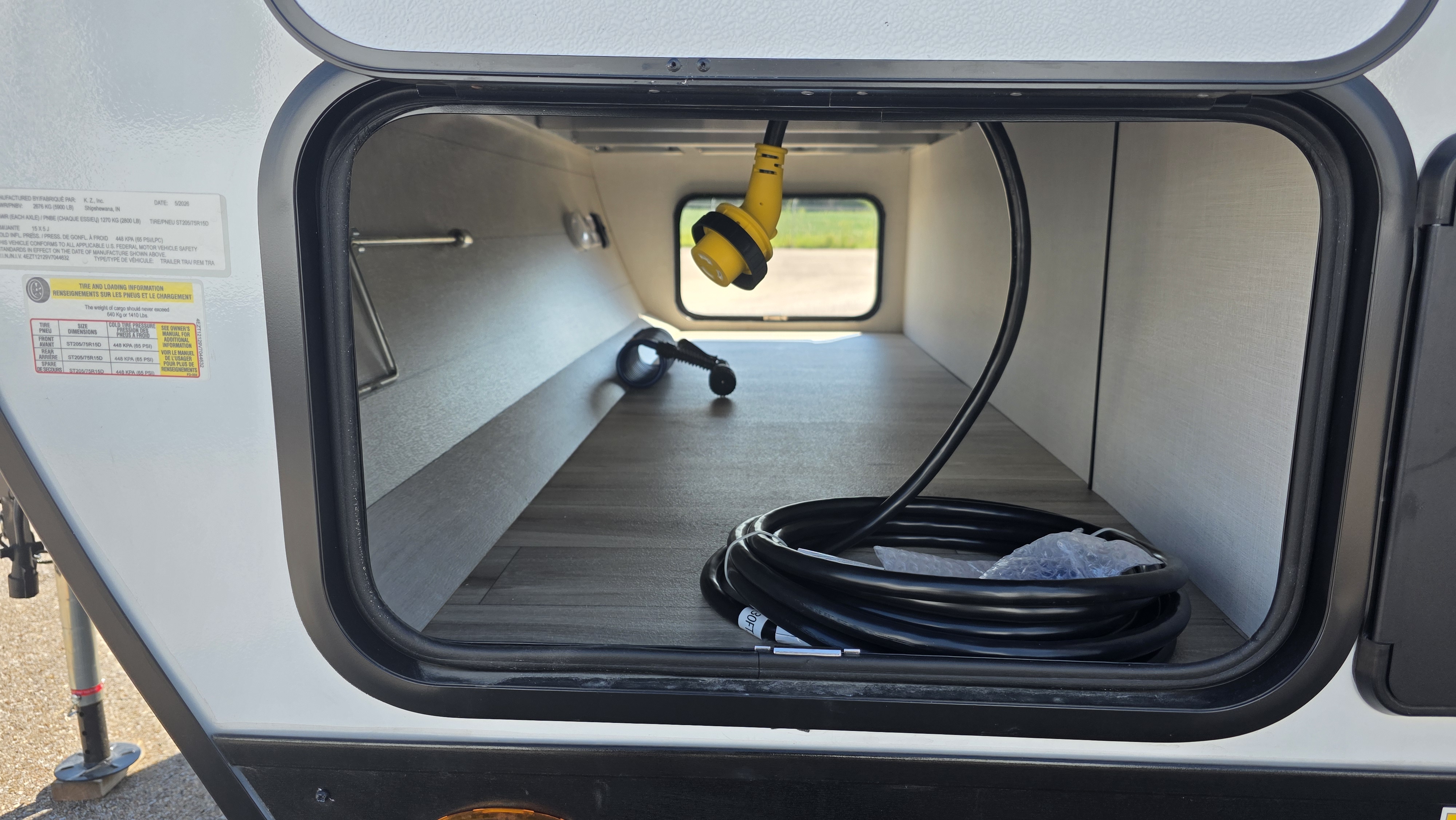2027 VENTURE RV SPORTTREK STINGER 222VUD - Image 6