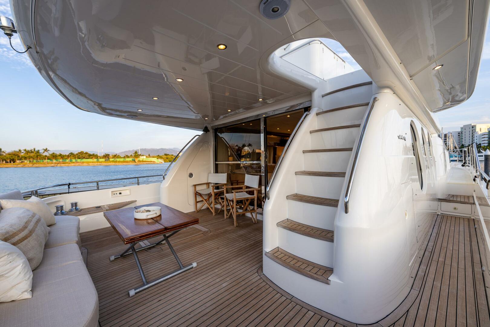 2002 Viking Princess 72 Princess Yacht - Image 14