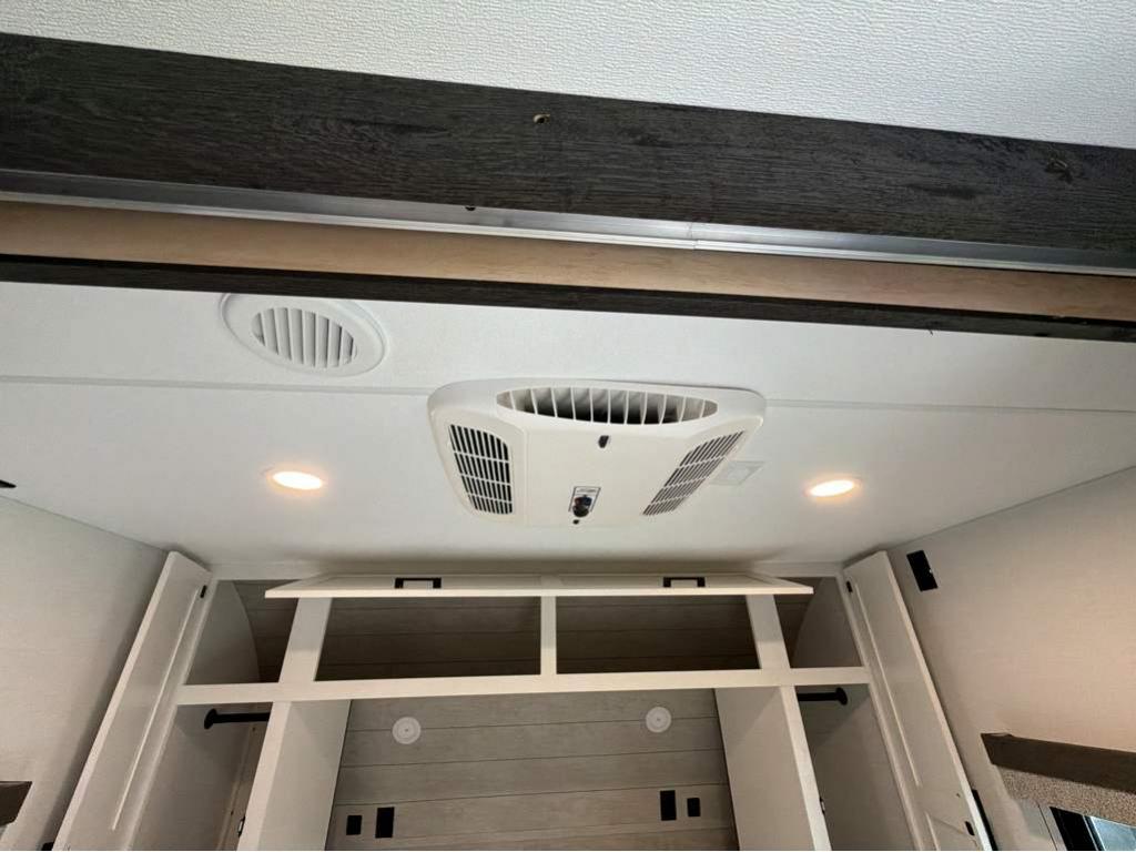 2026 VENTURE RV SIENNA 281VQB - Image 35
