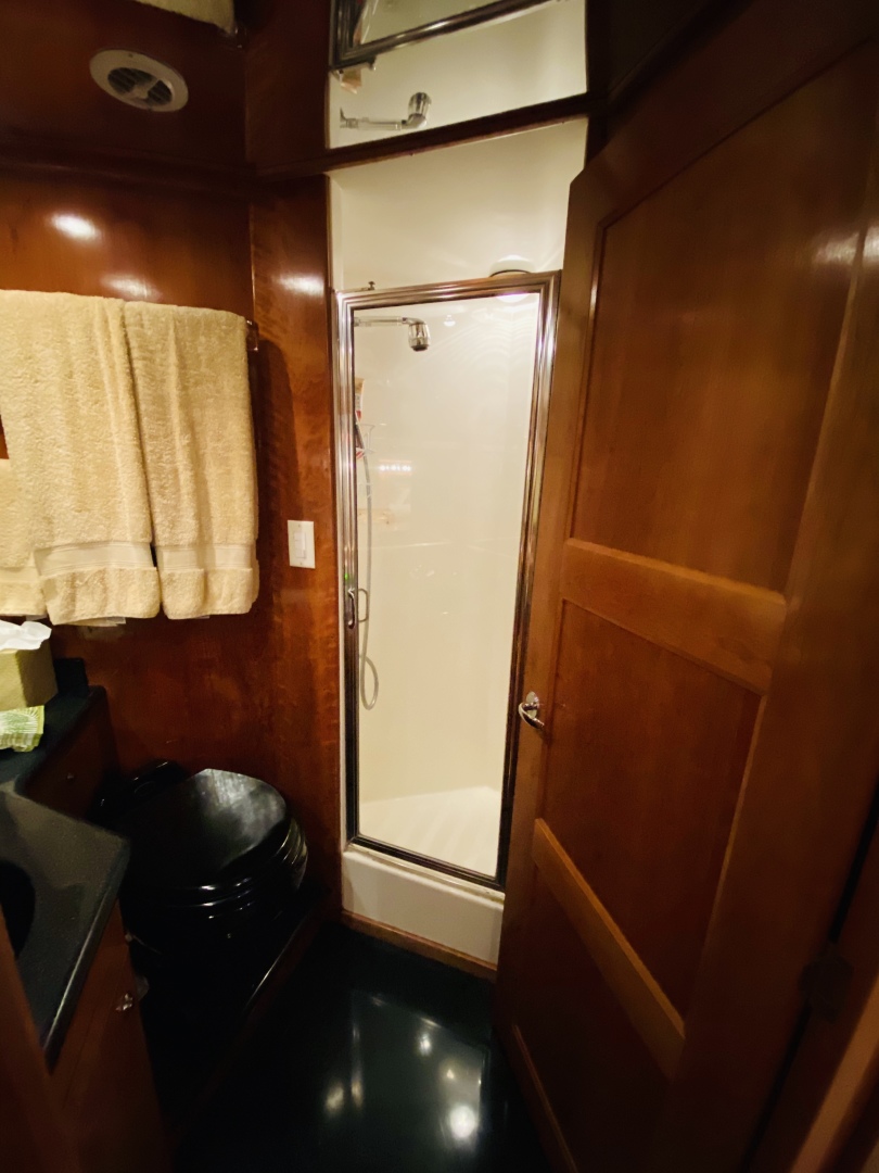 2003 Navigator 5700 Rival - Image 71