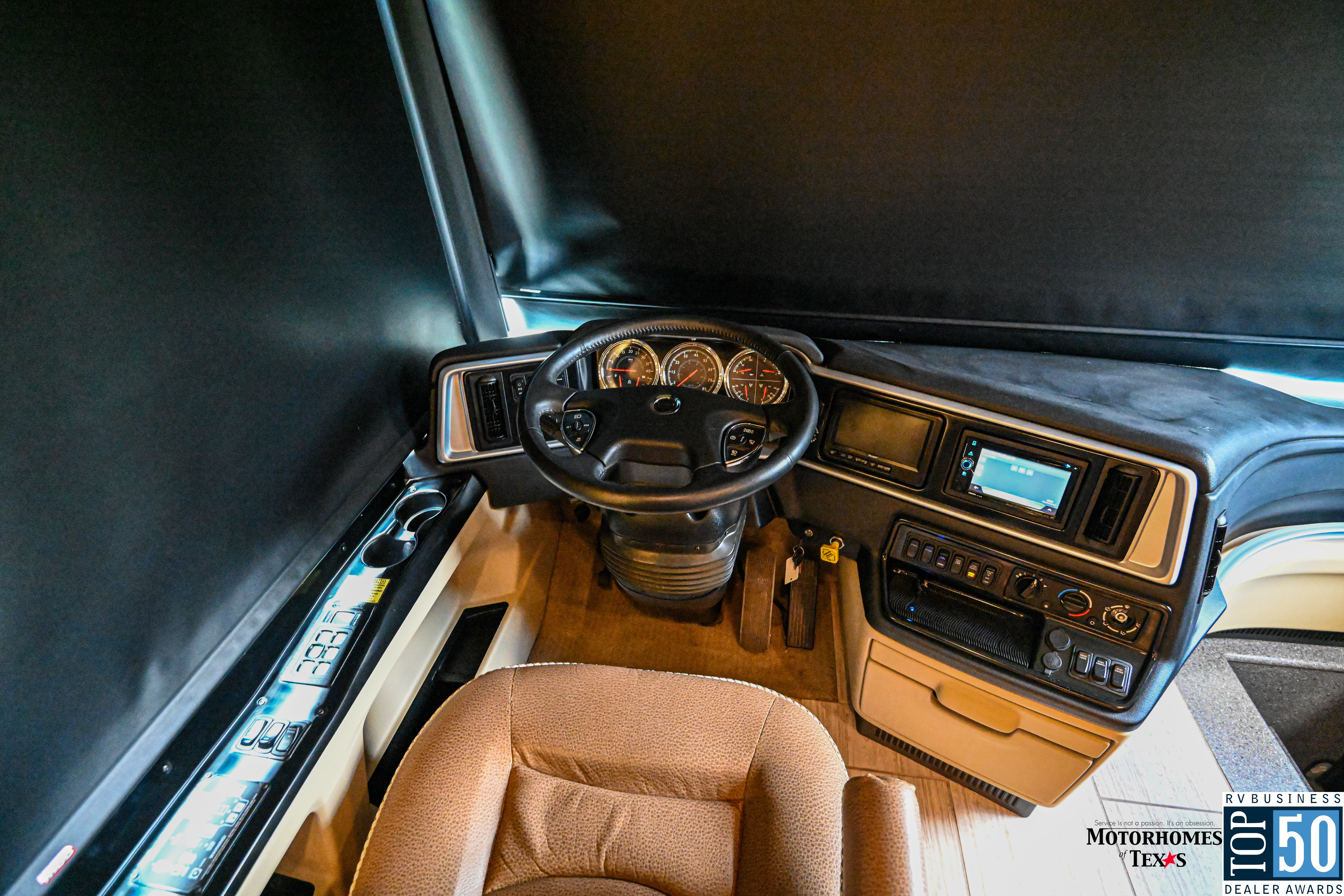 2016 Newmar Ventana 4369 - interior 17