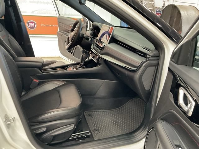 2025 Jeep Compass Trailhawk 4x4 - Image 29