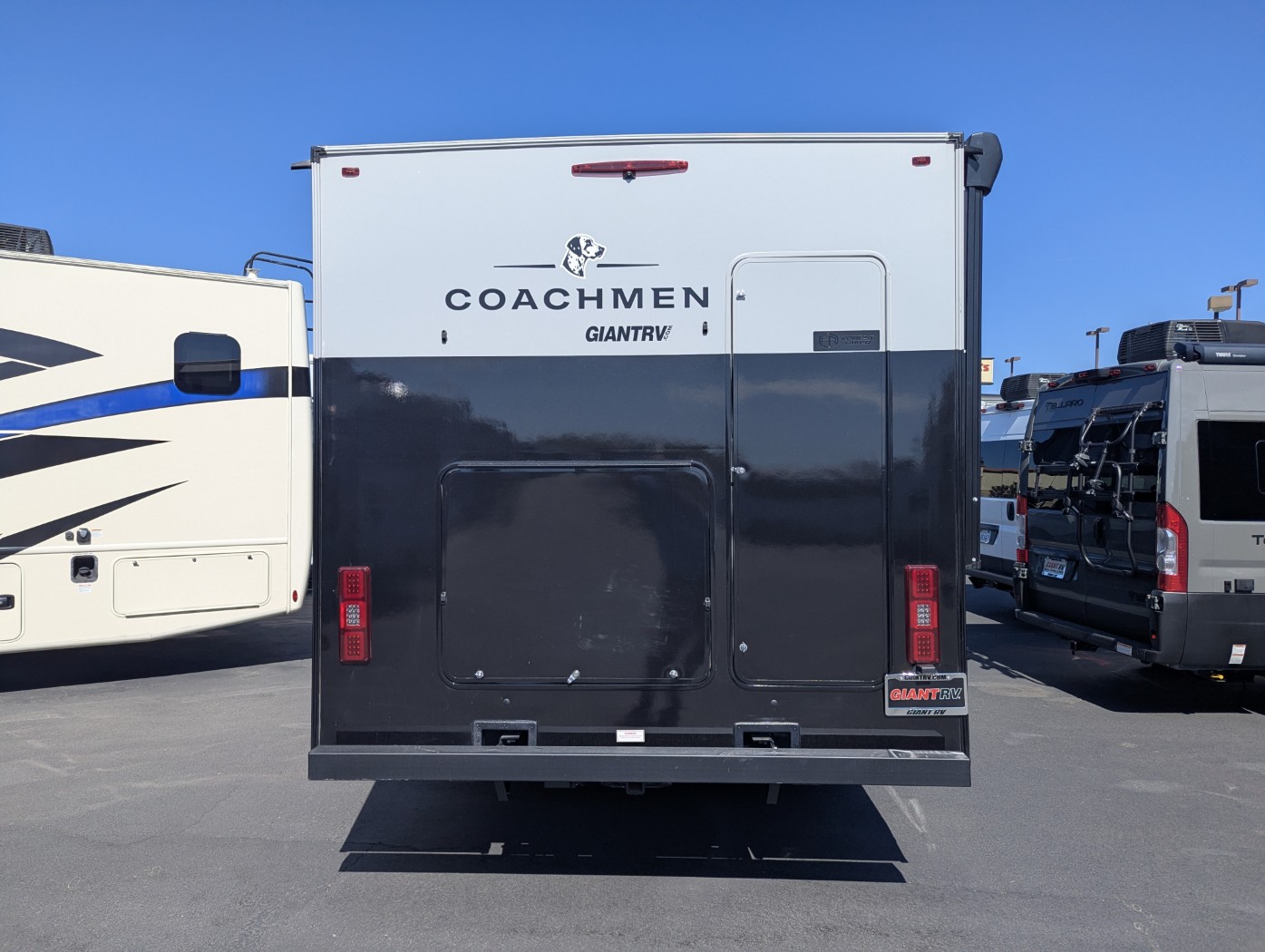 2027 Coachmen Cross Trail 26XG - Image 6