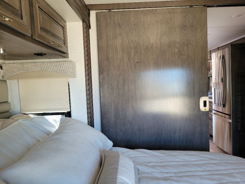 2026 Entegra Coach Accolade XL 37M - Image 24