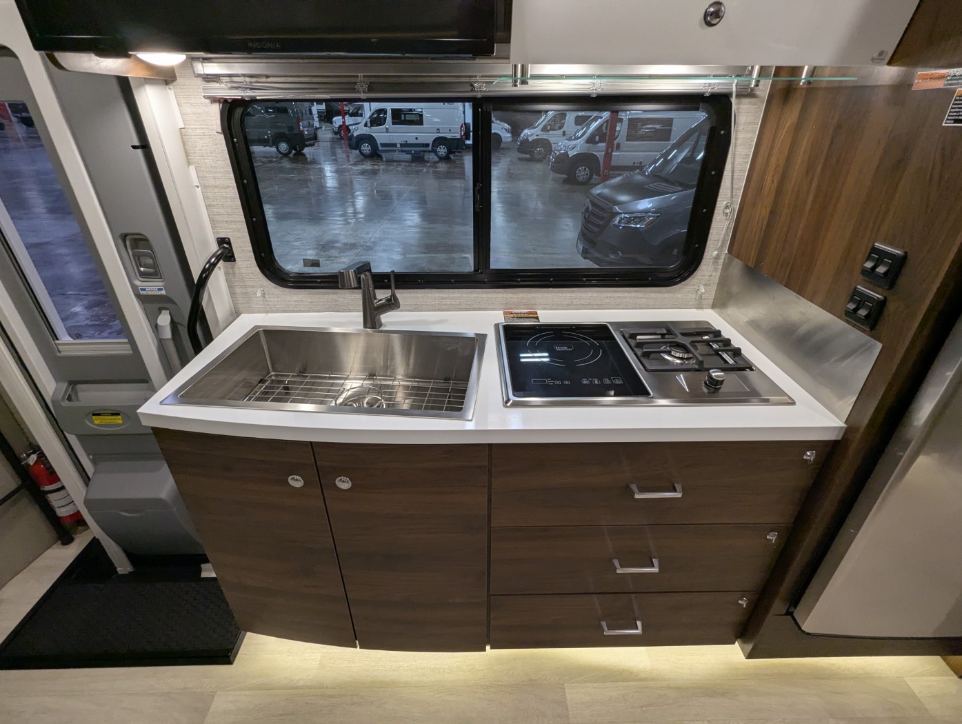 2023 Winnebago View 24J - Image 26