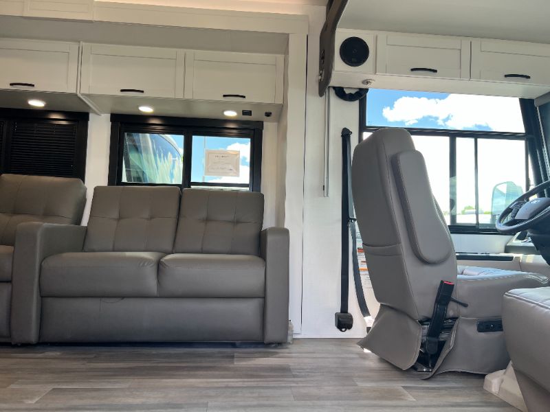 2026 Entegra Coach Vision XL 36C - Image 4