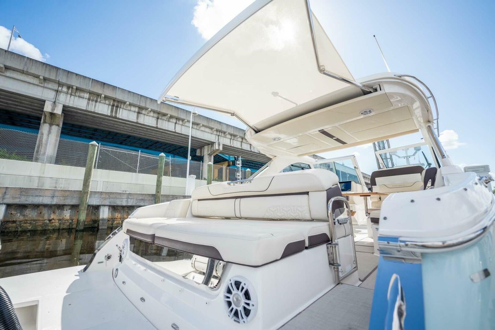2022 Regal LX36 - Image 36