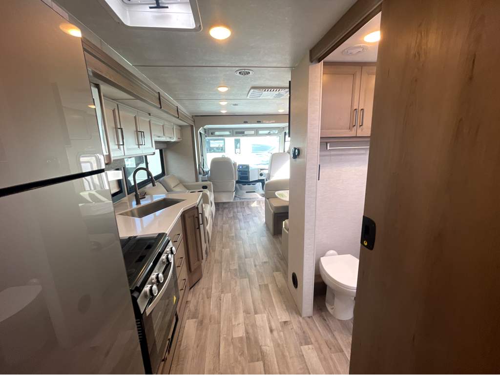 2026 THOR MOTOR COACH RESONATE 29D - Image 34